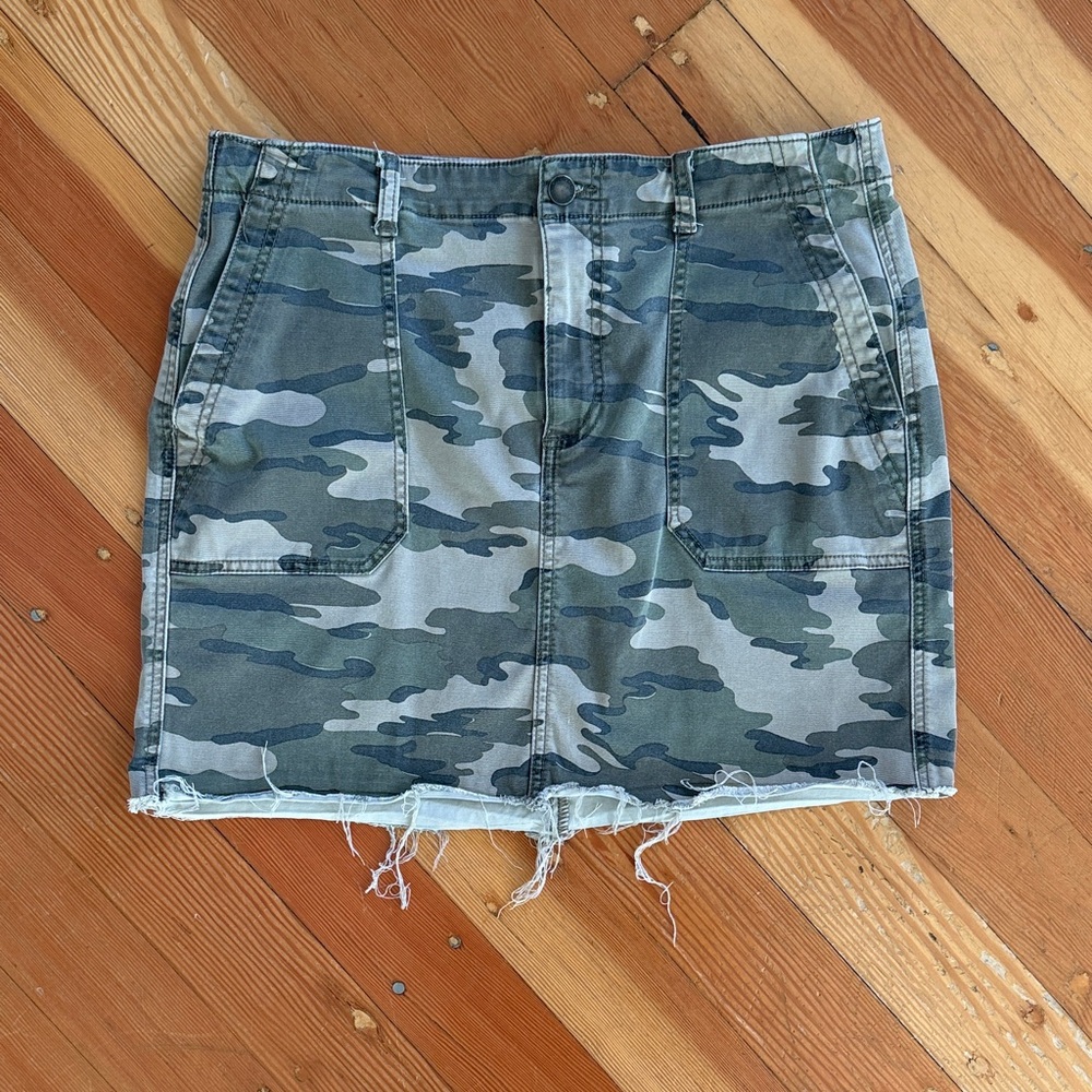 Caslon Camo Raw‎ Edge Skirt 12